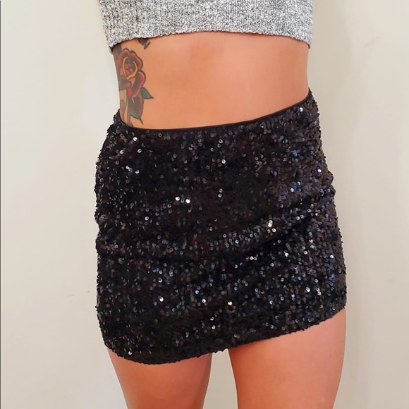 Mini skirt - Picture 2 of 4